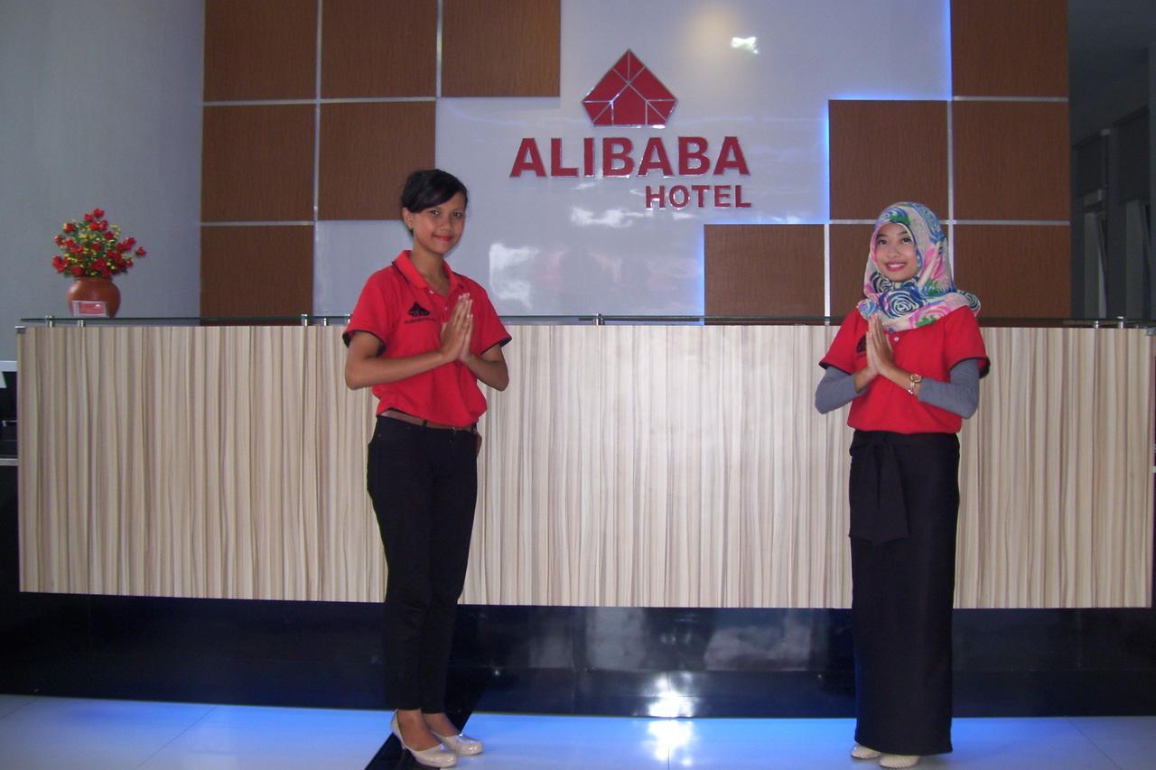 Alibaba Hotel Pangkalan Bun Ngoại thất bức ảnh